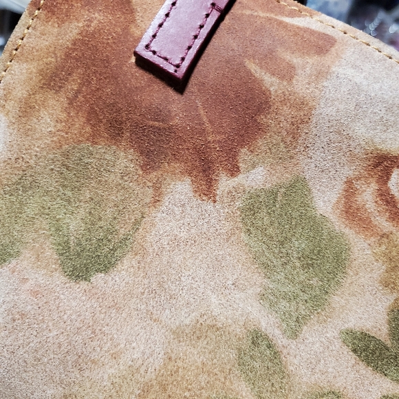 Sk!n Purse Small Leather with Leaf Print - Picture 2 of 8